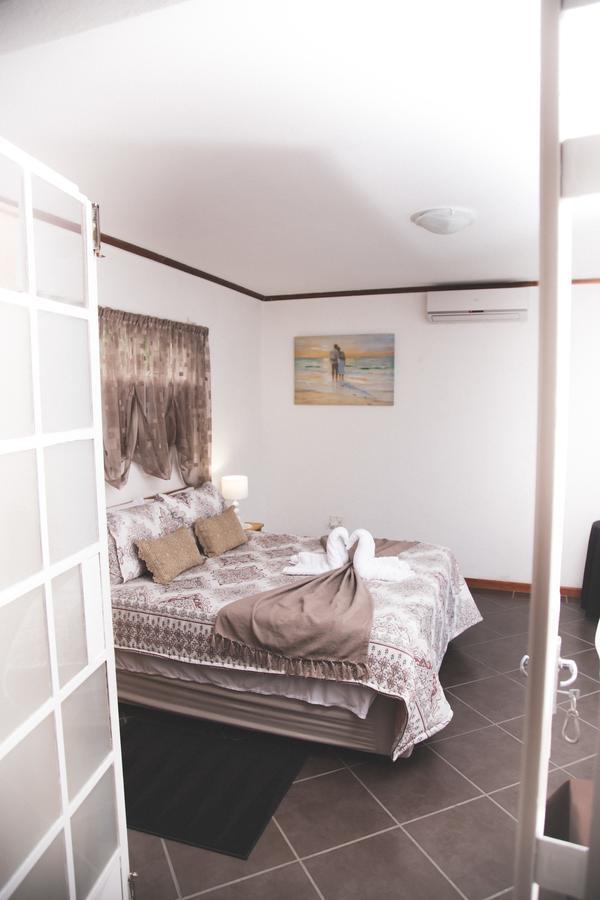 29 Polvy Street Hotell Mbombela Exteriör bild